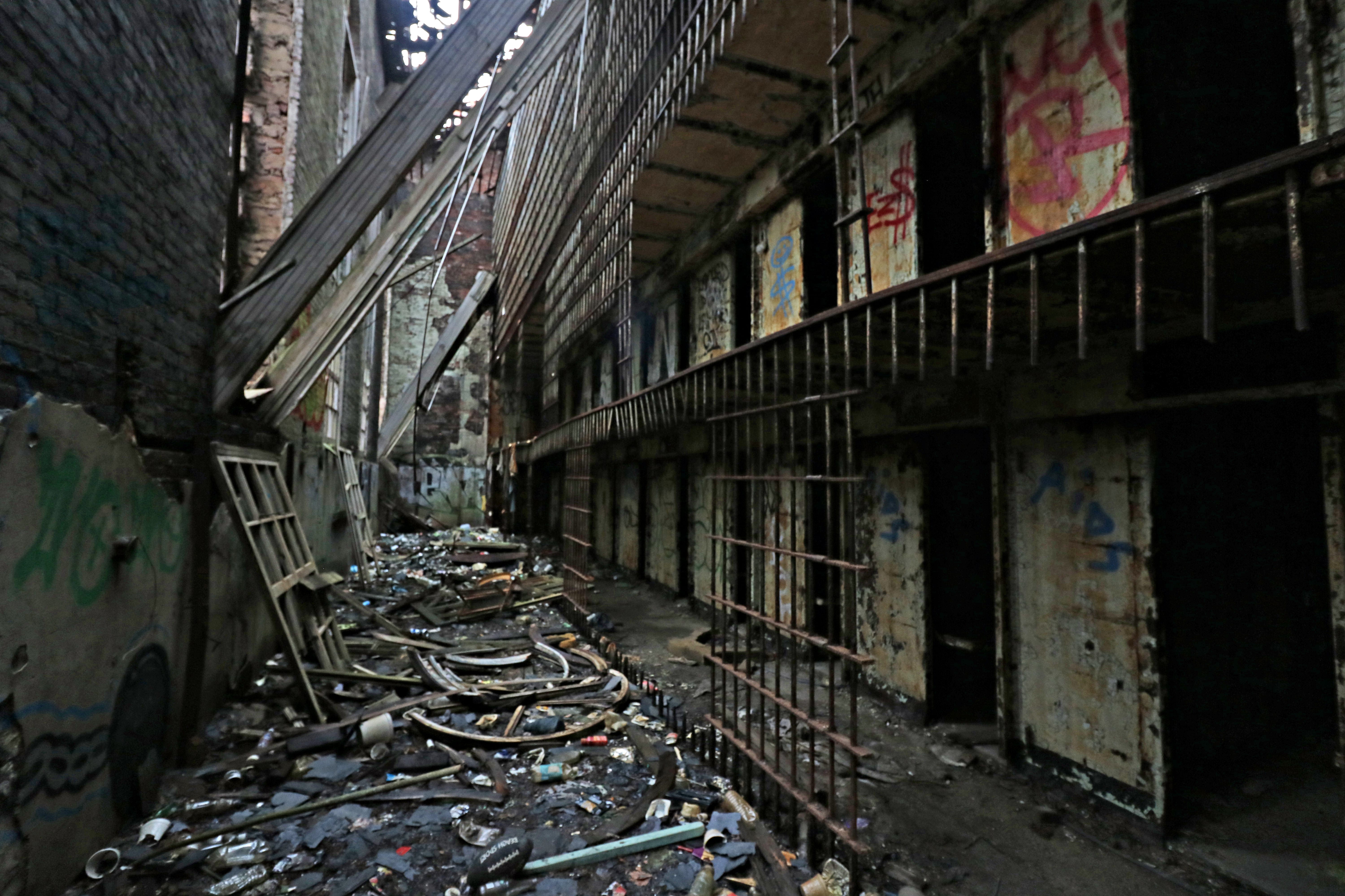 North-Wing-3-Madeline-Berry-1ceha0t-1xhuslf